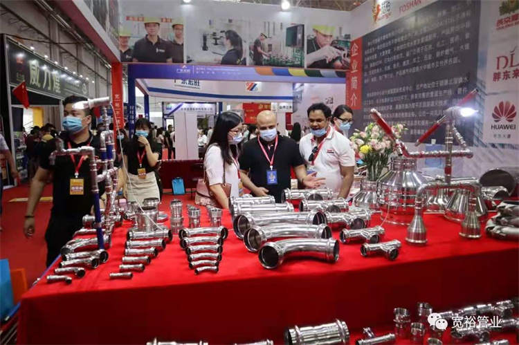 齊全的展會樣品，專業產品講解，得到了國內外客戶的一致贊譽